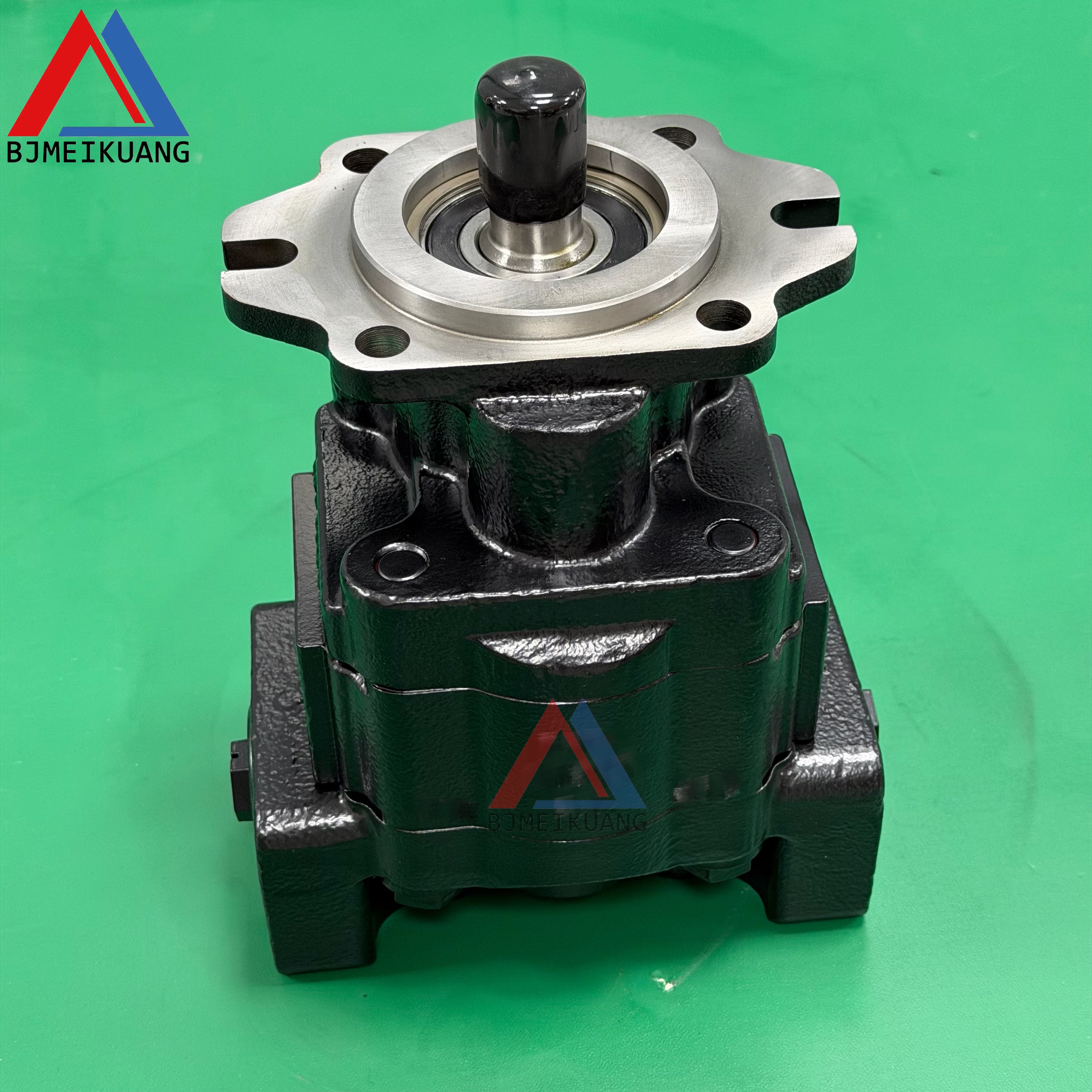 MK-MM0211917 | lubrication pump，NEW