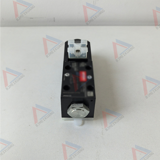 MK-MM0903241 | Switch Valve