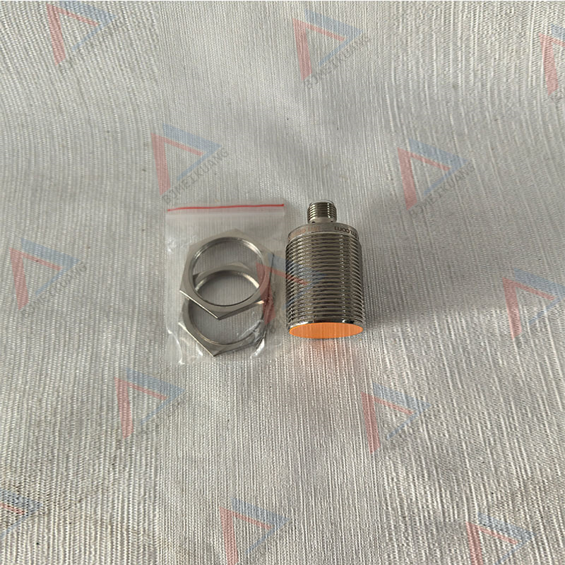 MK-MM0237966 | Proximity sensor/INDUCTIVE SWITCH