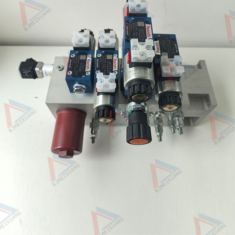 MK-MM0903246 | Hydraulic valve group assembly