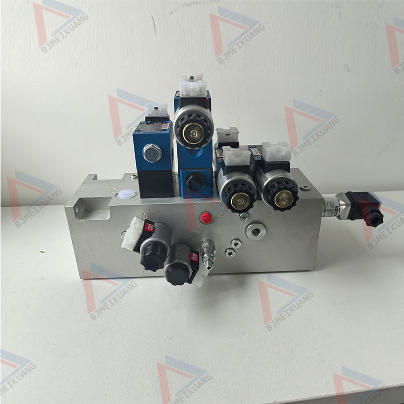 MK-MM0903246 | Hydraulic valve group assembly