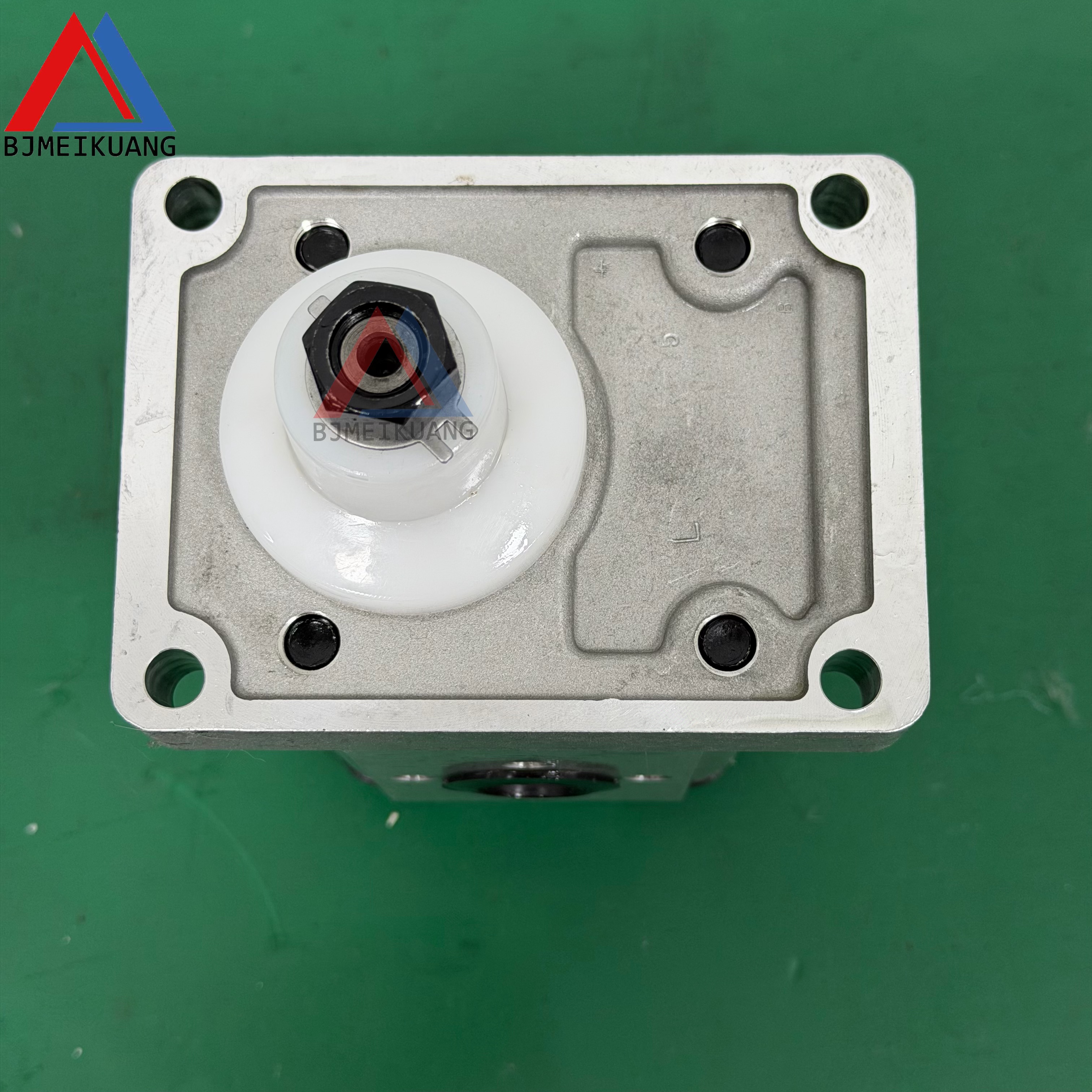 MK-MM0236260 | MOTOR, HYDRAULIC