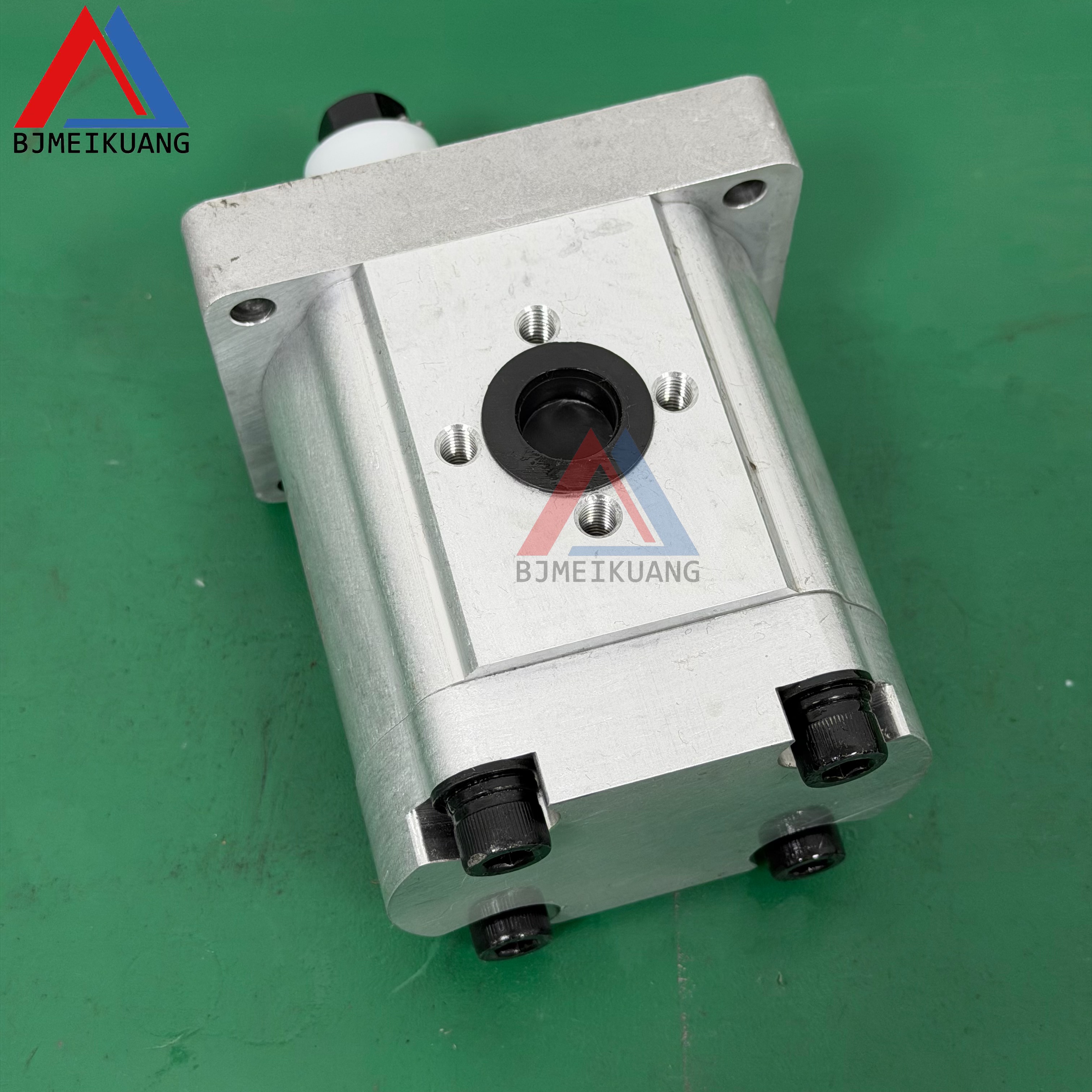 MK-MM0236260 | MOTOR, HYDRAULIC