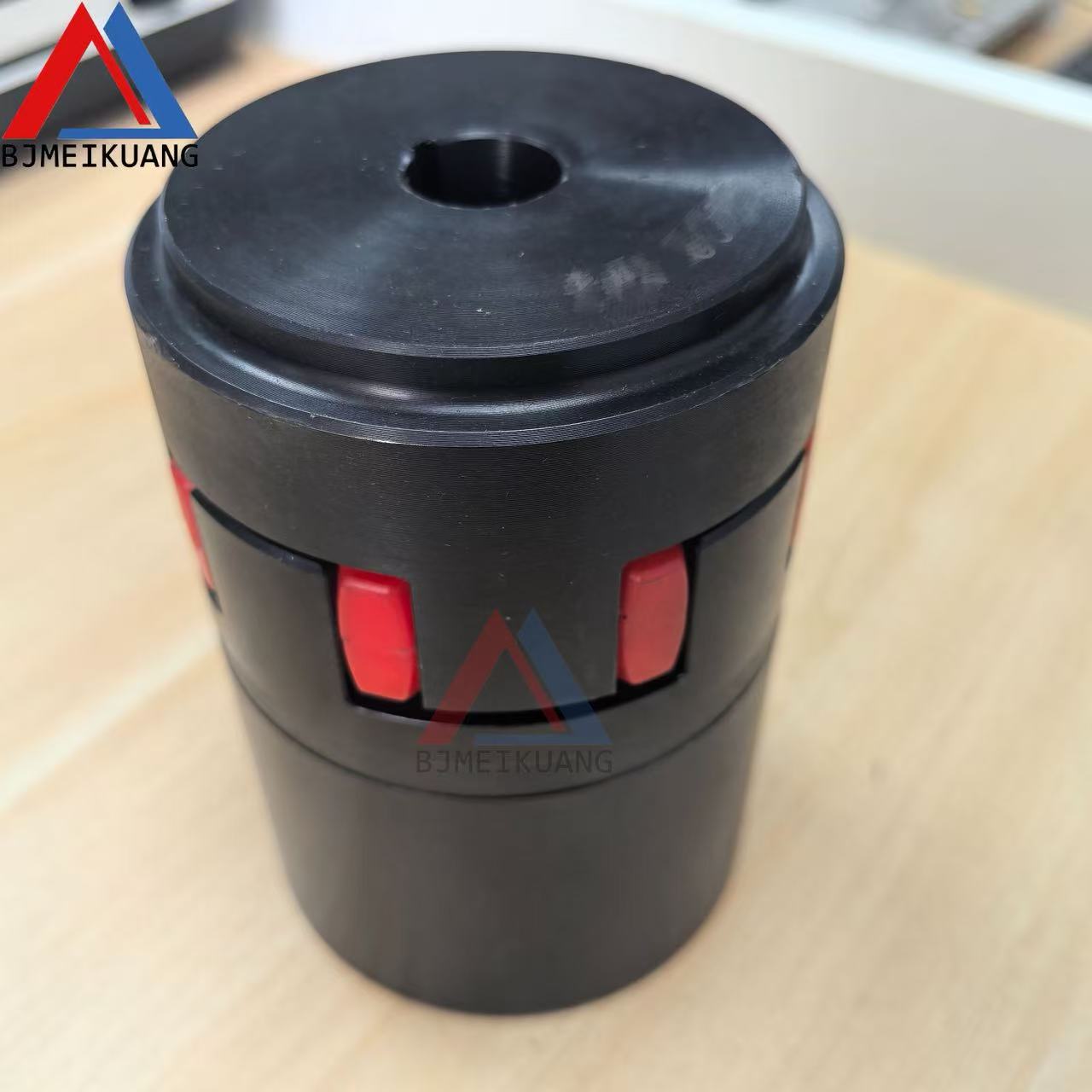 MK-MM0435531 | COUPLING ,SUIT FOR C116 JAW CRUSHER